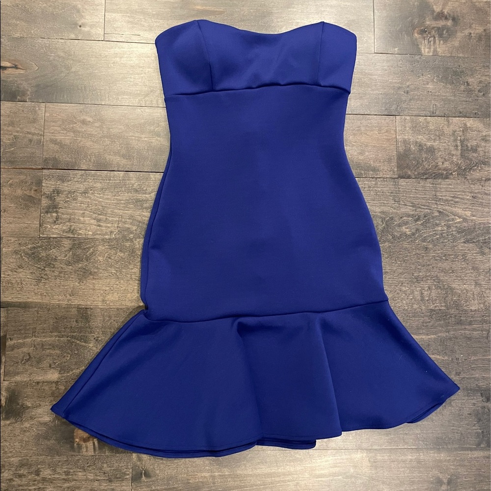 Strapless Lulu’s royal blue mermaid dress